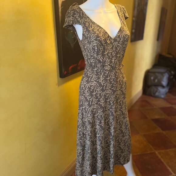 Betsey Johnson Dresses & Skirts - Betsey Johnson Vintage Garden Party Midi Dress – Size S – Excellent Condition
